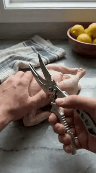 ✂️ LIMITED TIME49% OFF! ⚡ Heavy-Duty Multifunction Kitchen Shears – 4-in-1 Tool with Fish Scaler, Bottle Opener & Safety Lock 🔪